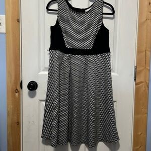 Motherhood medium blank and  white dress